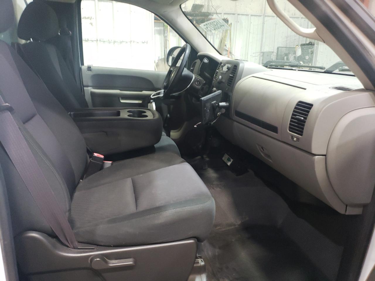 2012 Chevrolet Silverado - Image 10