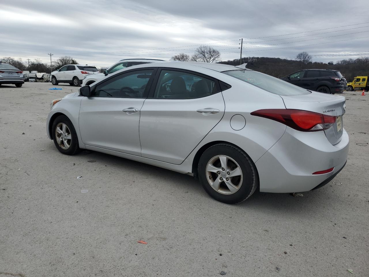 2015 Hyundai Elantra - Image 2