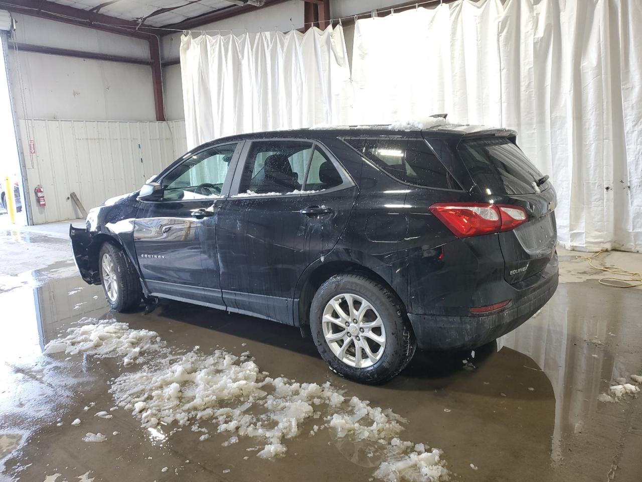 2020 Chevrolet Equinox - Image 2