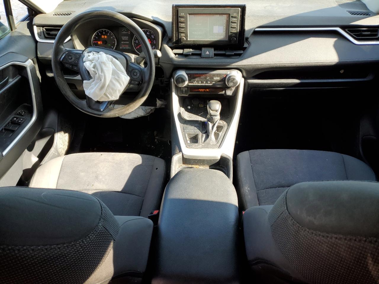 2019 Toyota RAV 4 - Image 8