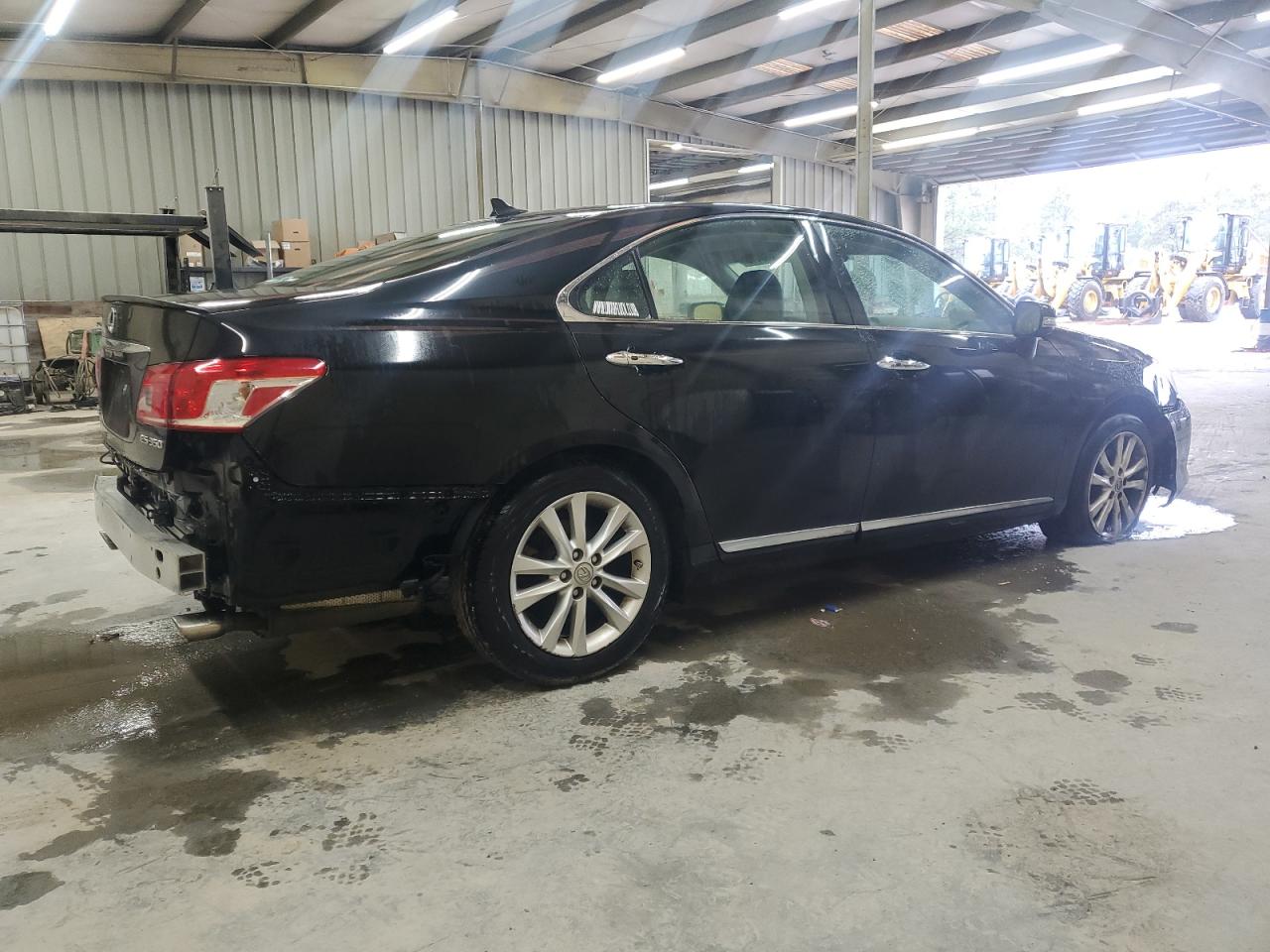2010 Lexus ES - Image 3