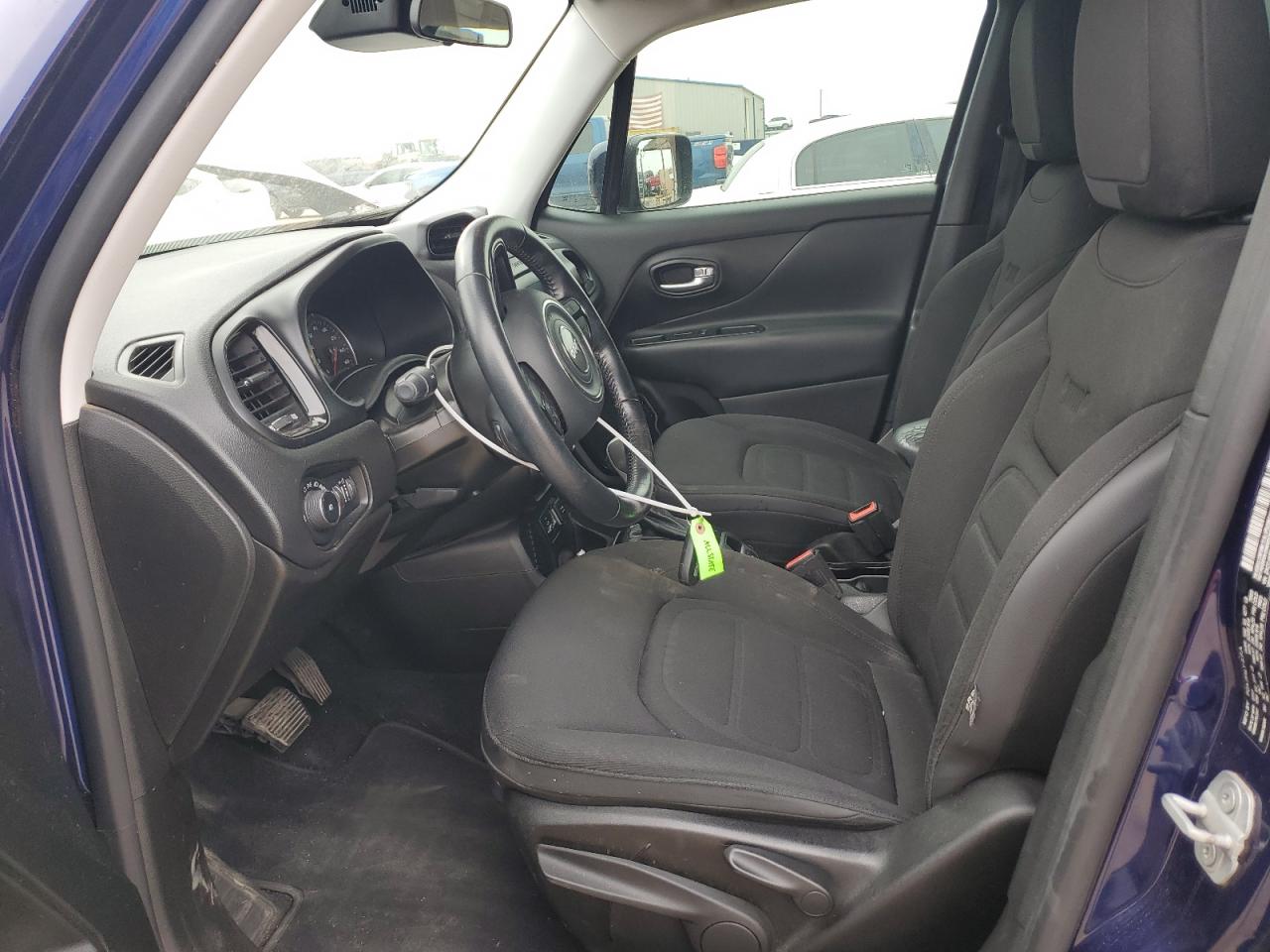 2017 Jeep Renegade - Image 7