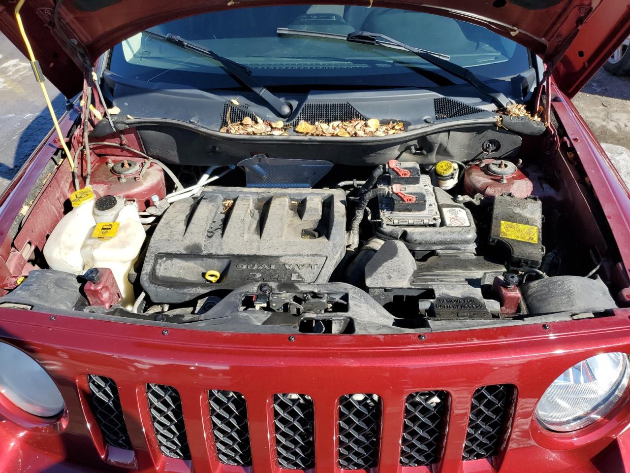 2014 Jeep Liberty (Patriot) - Image 12