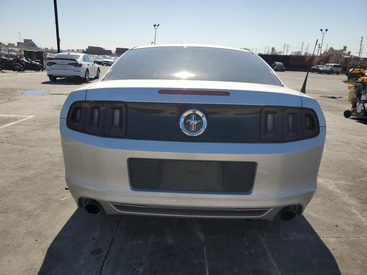 2014 Ford Mustang - Image 6
