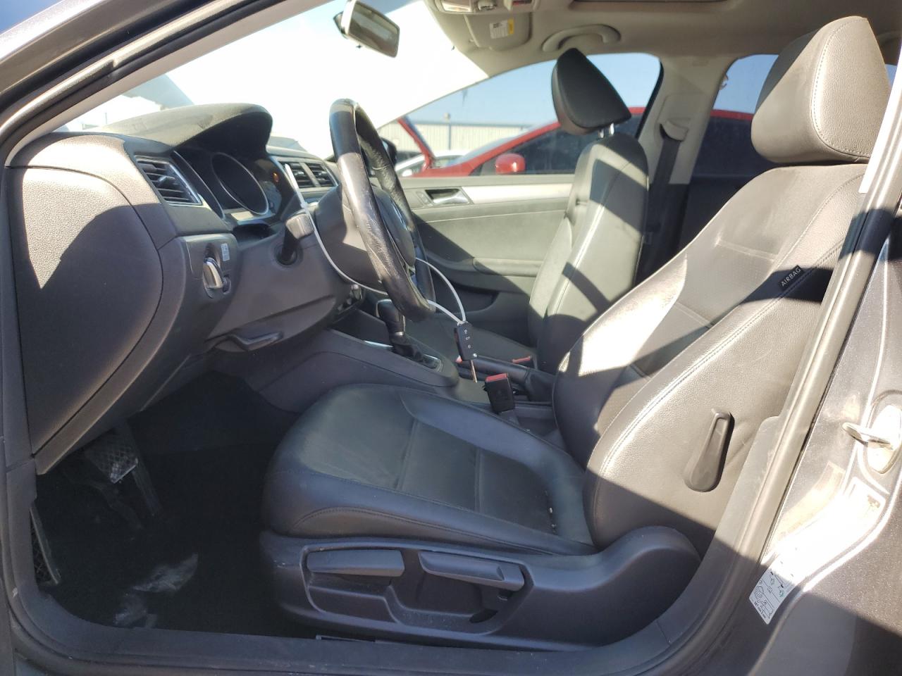2015 Volkswagen Jetta - Image 7
