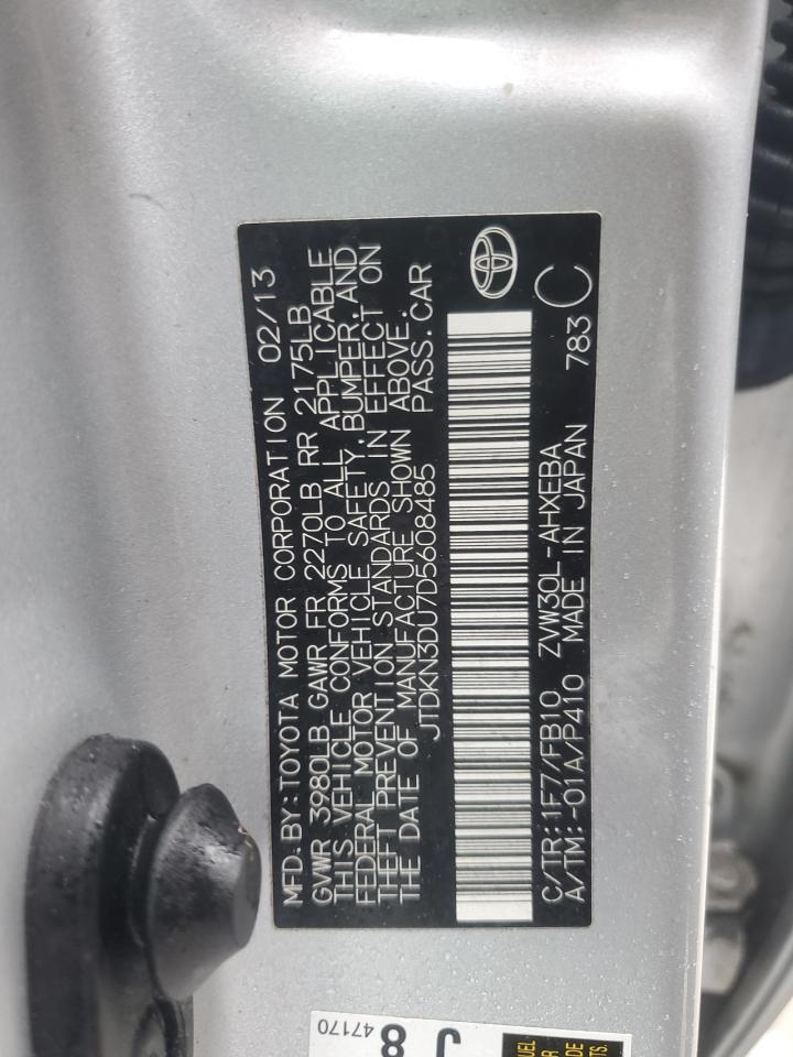 2013 Toyota Prius - Image 12