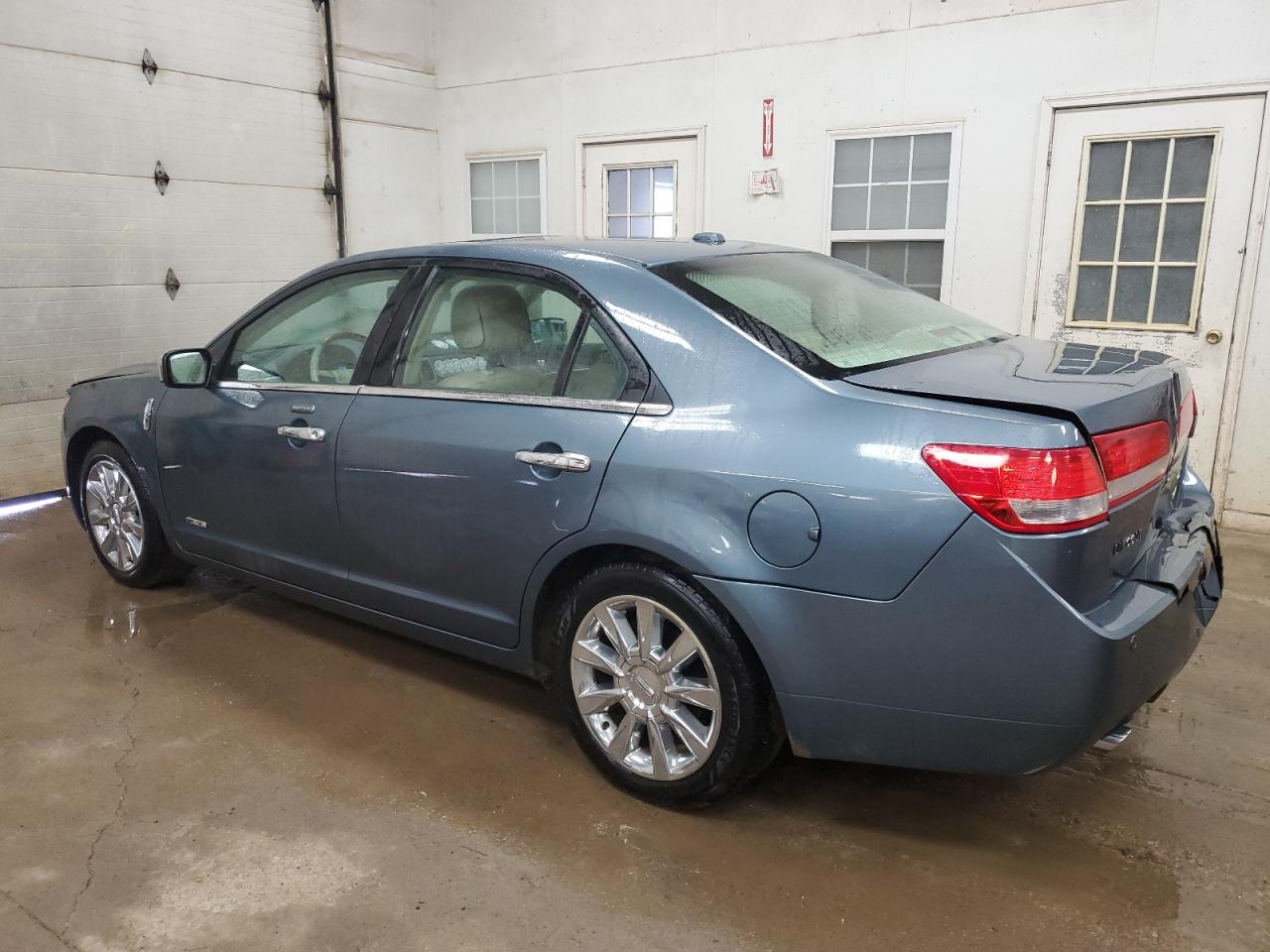 2012 Lincoln MKZ - Image 2