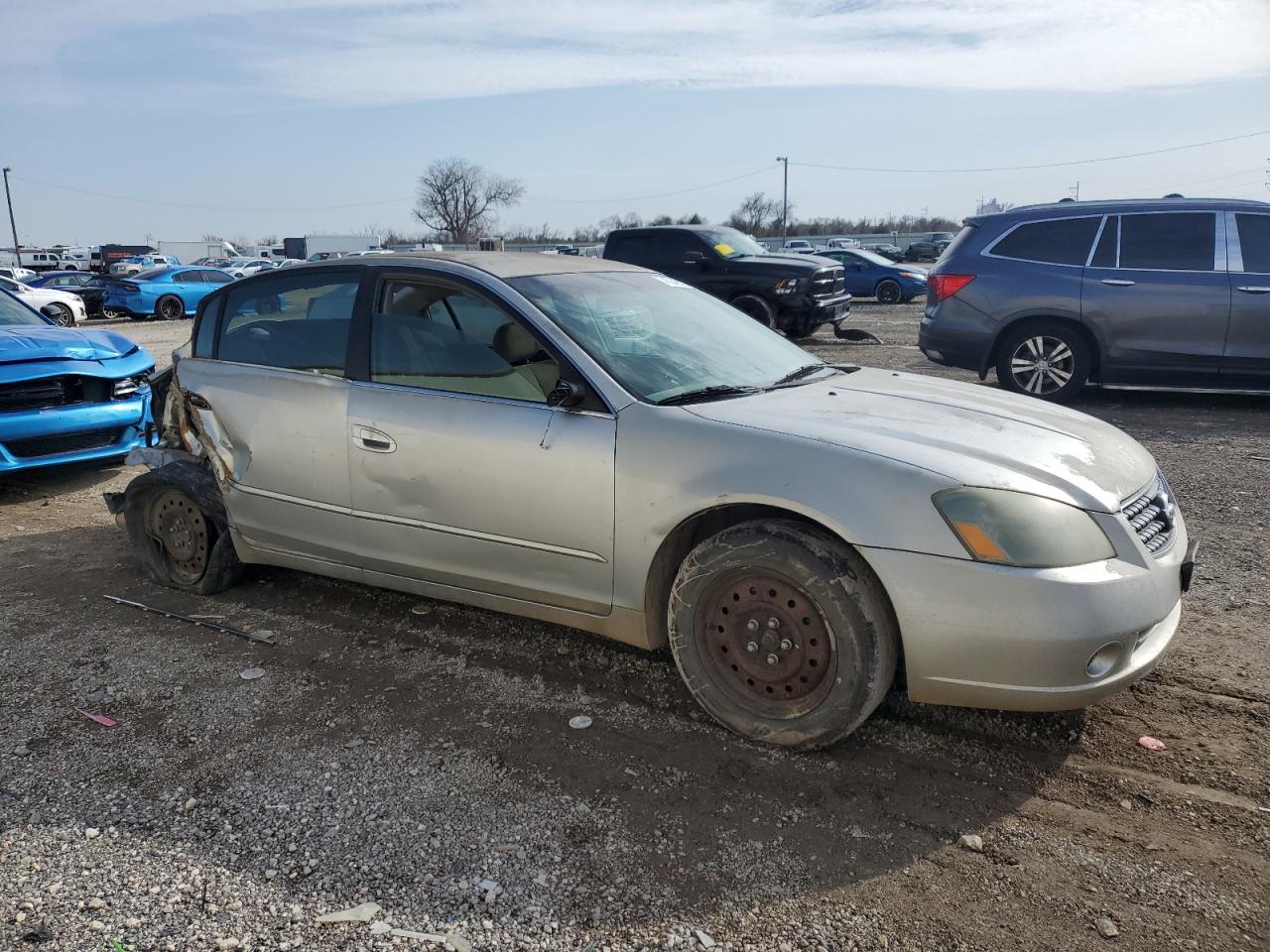2005 Nissan Altima - Image 4