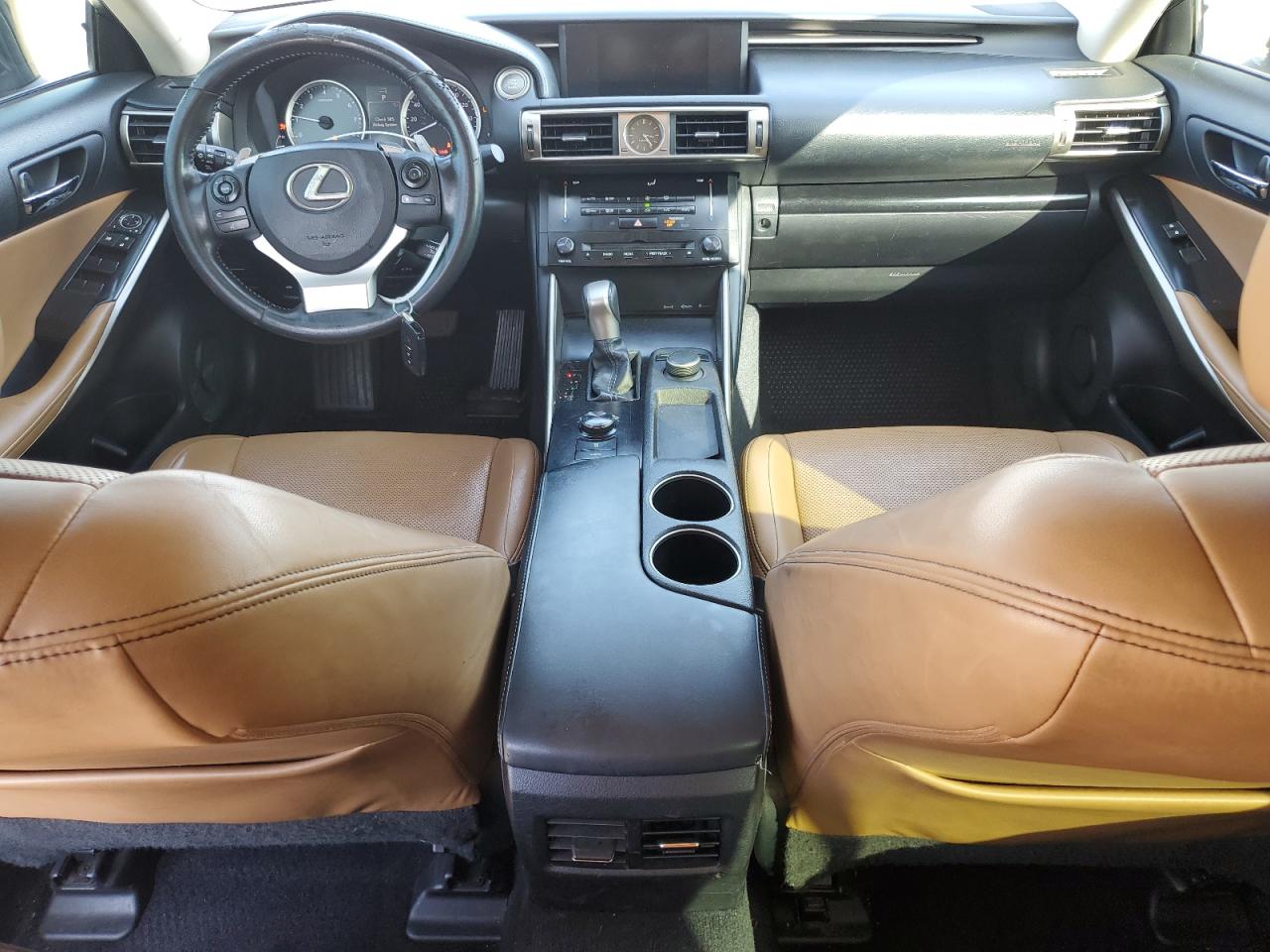 2014 Lexus IS - Image 8