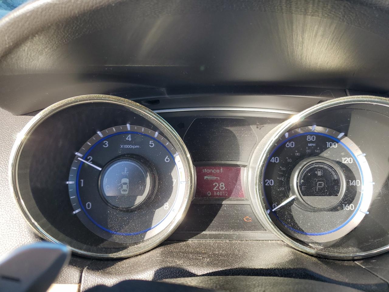 2012 Hyundai Sonata - Image 9