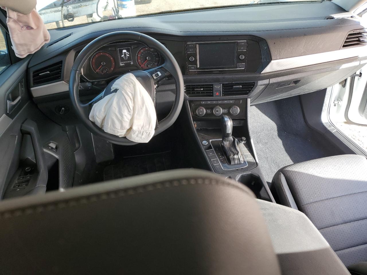 2021 Volkswagen Jetta - Image 8