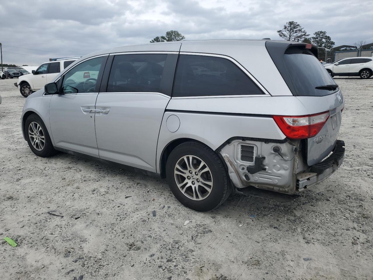 2013 Honda Odyssey - Image 2