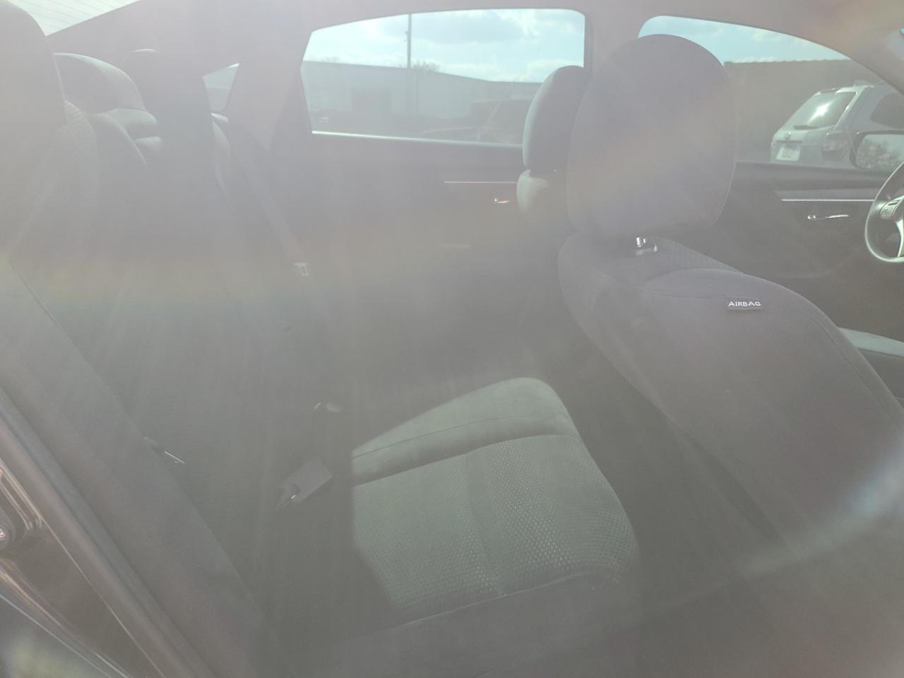 2015 Nissan Altima - Image 11