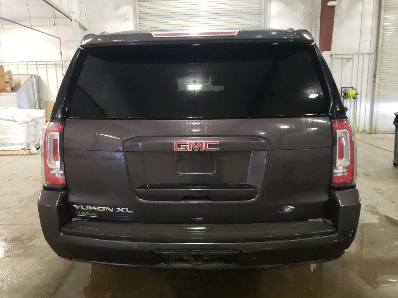 2016 GMC Yukon - Image 6