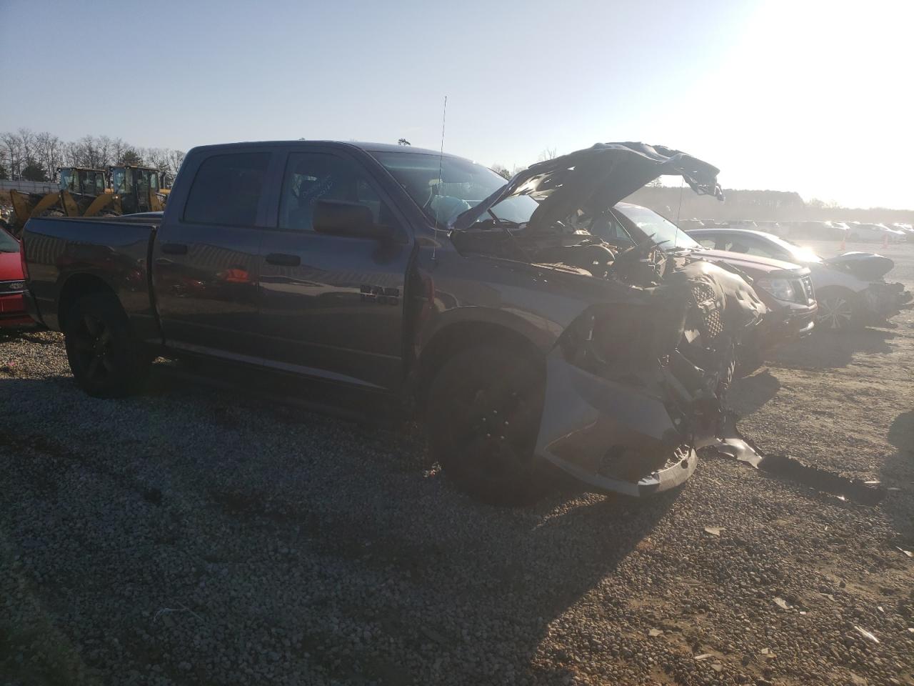 2018 RAM 1500 - Image 4