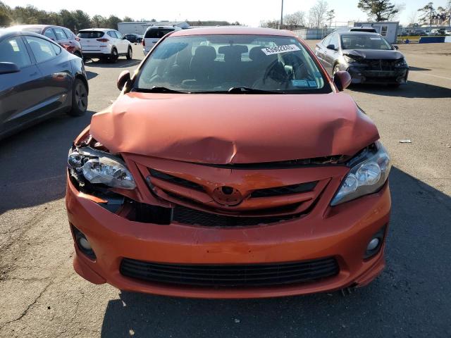 Седаны TOYOTA COROLLA 2013 Оранжевый