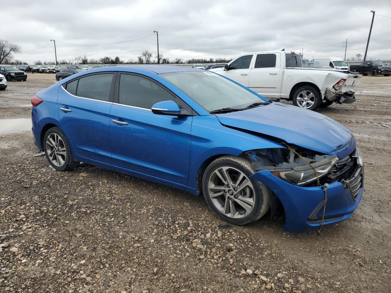 2017 Hyundai Elantra - Image 4