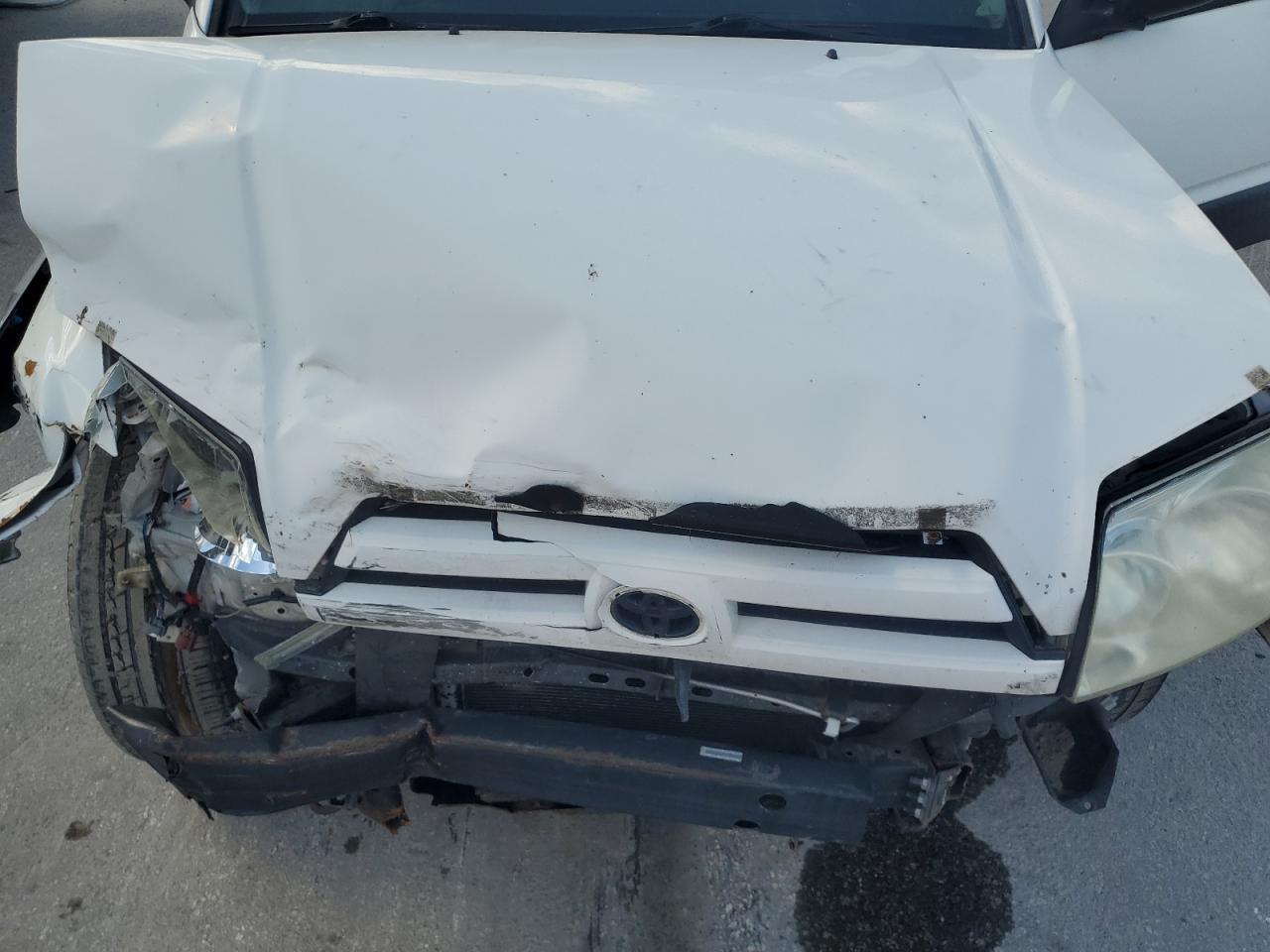 2003 Toyota 4Runner - Image 12
