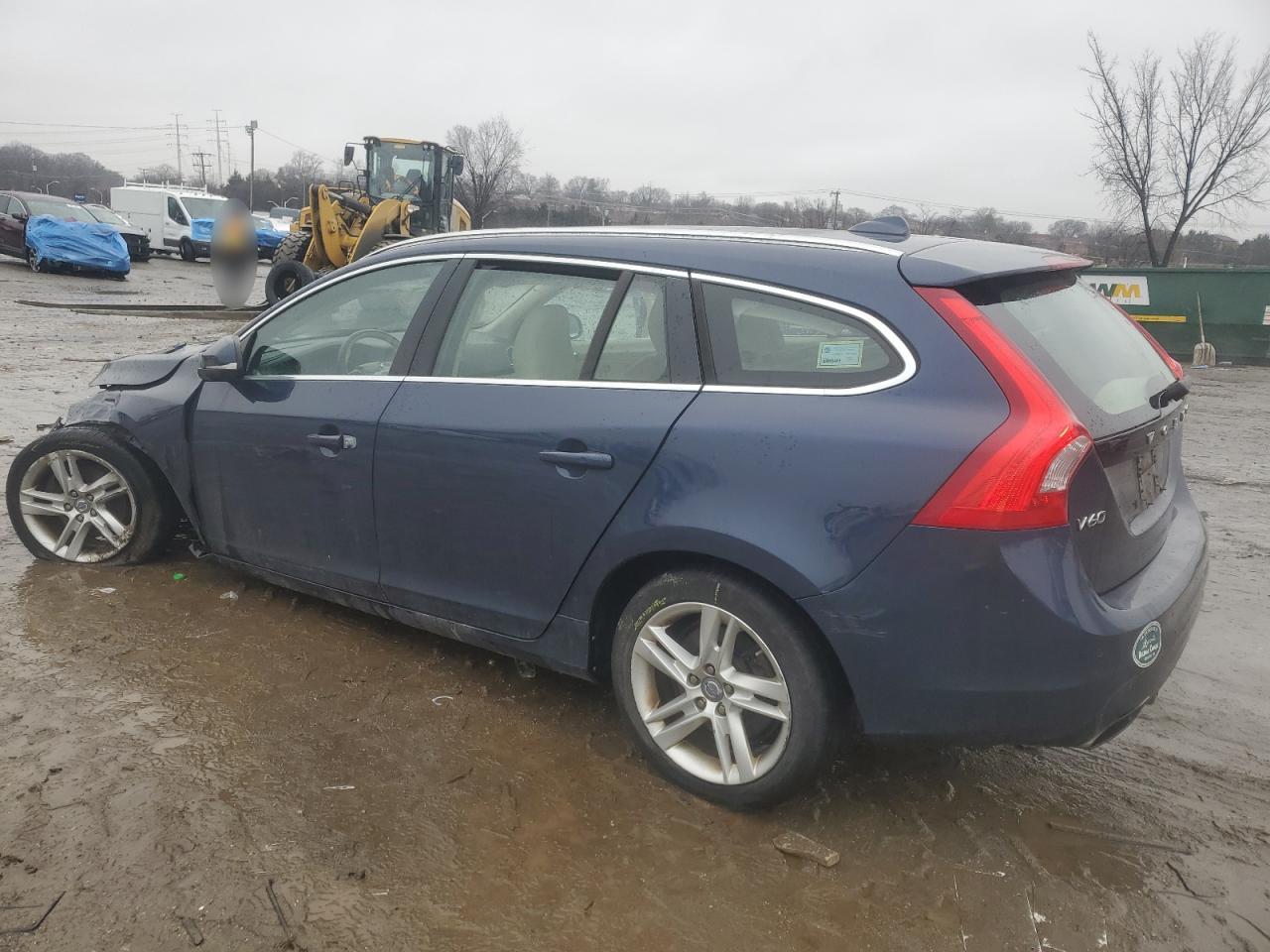 2015 Volvo V60 - Image 2