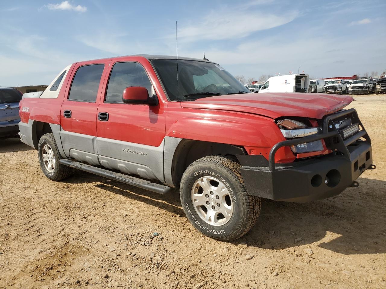 2003 Chevrolet Avalanche - Image 4