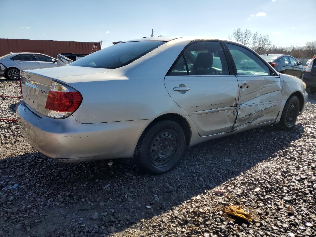 2005 Toyota Camry - Image 3