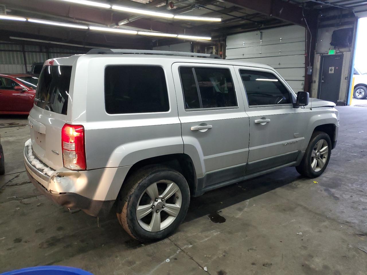2011 Jeep Liberty (Patriot) - Image 3