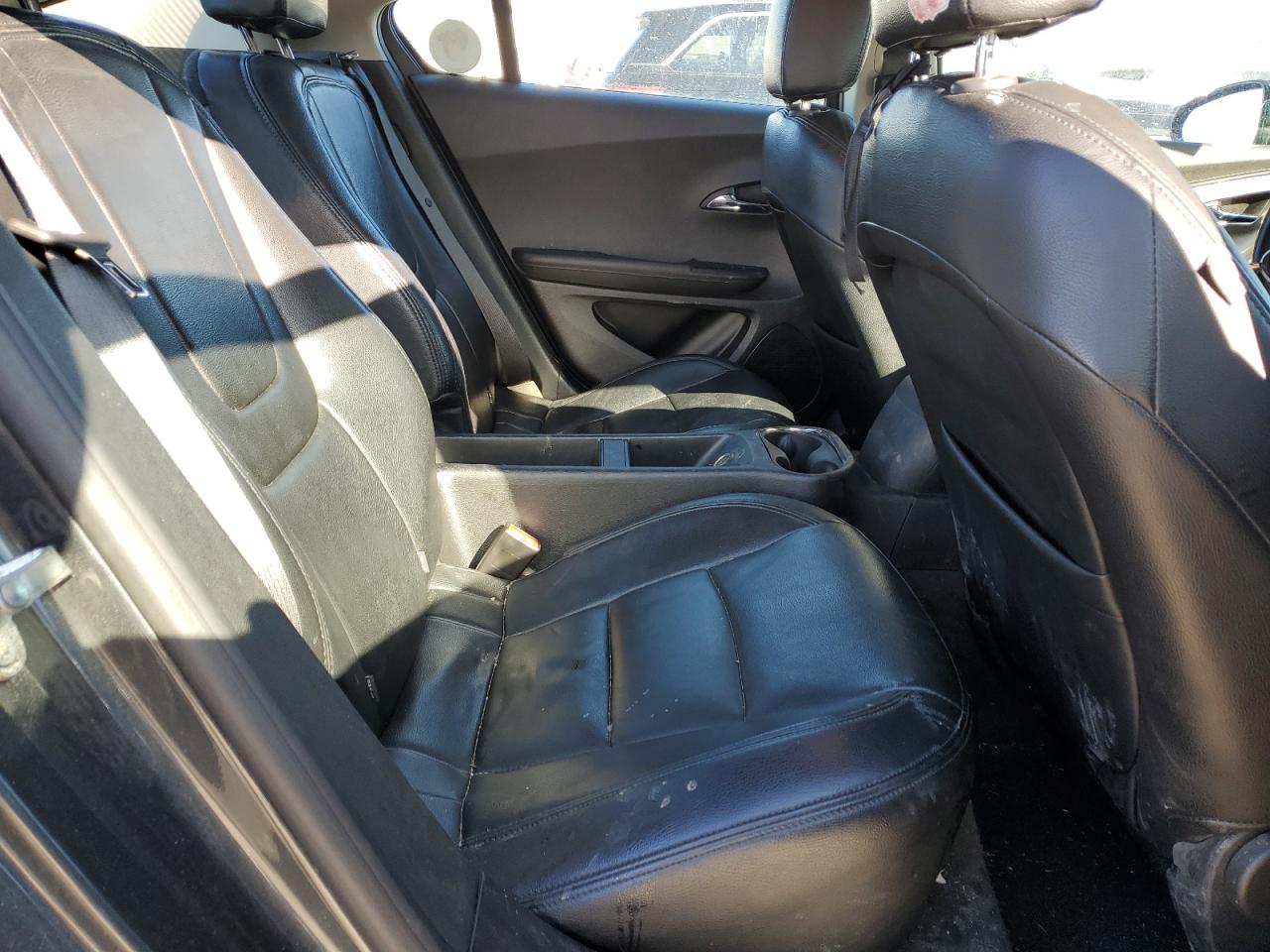 2014 Chevrolet Volt - Image 10