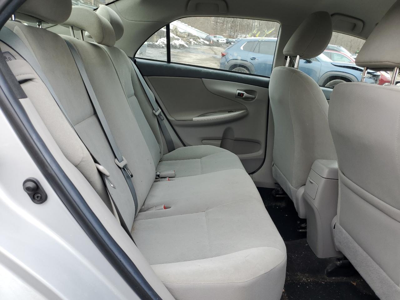 2012 Toyota Corolla - Image 11