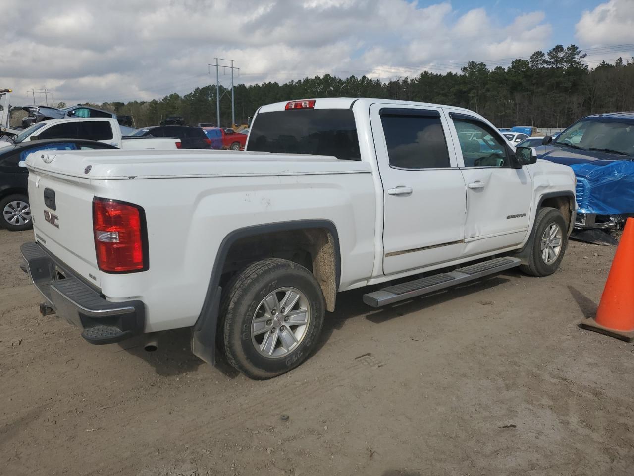 2015 GMC Sierra - Image 3