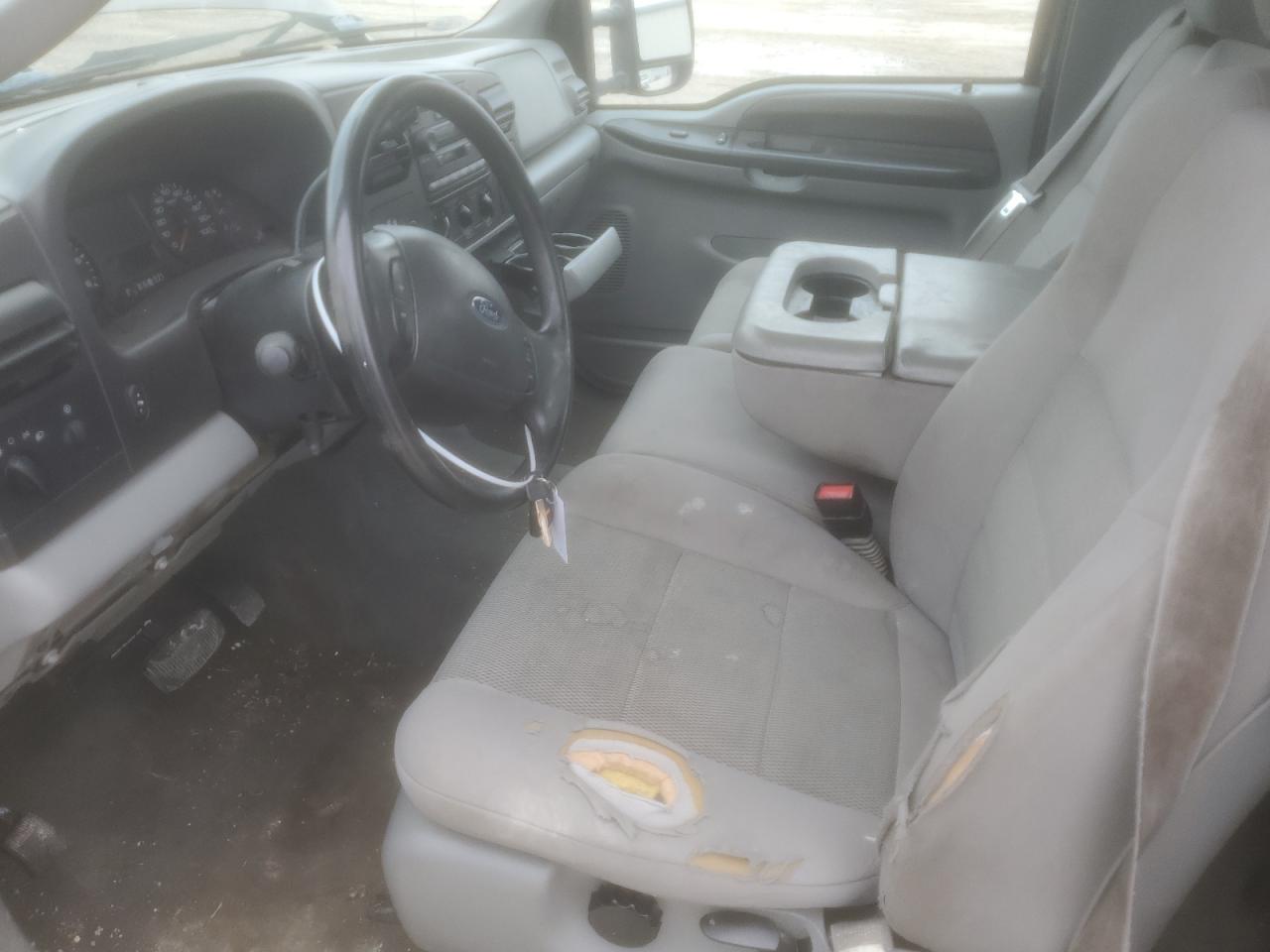 2006 Ford F250 - Image 7