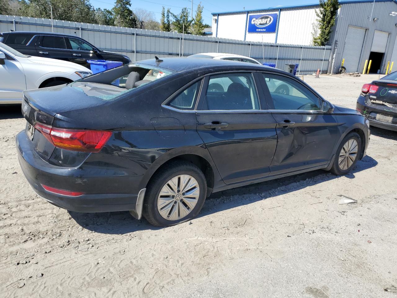 2019 Volkswagen Jetta - Image 3