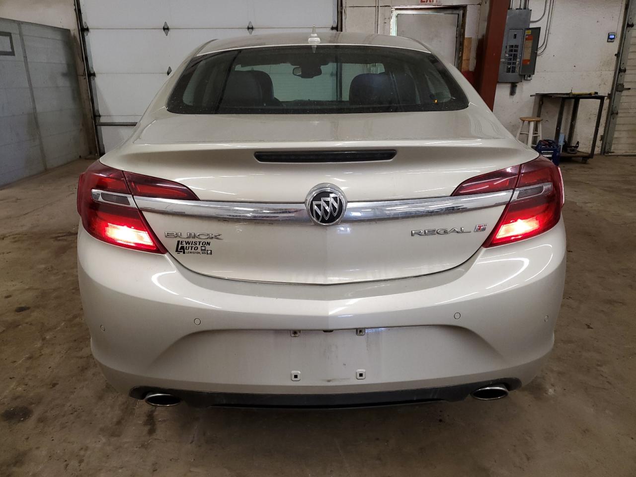 2014 Buick Regal - Image 6