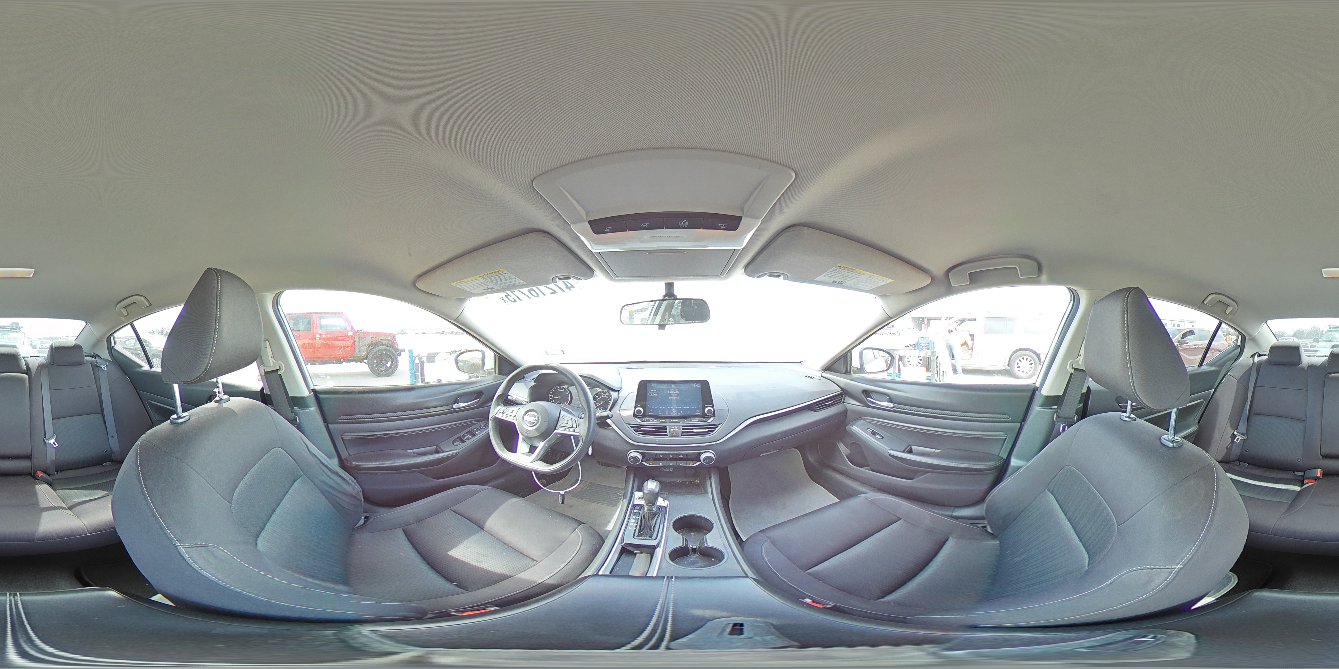2020 Nissan Altima - Image 13