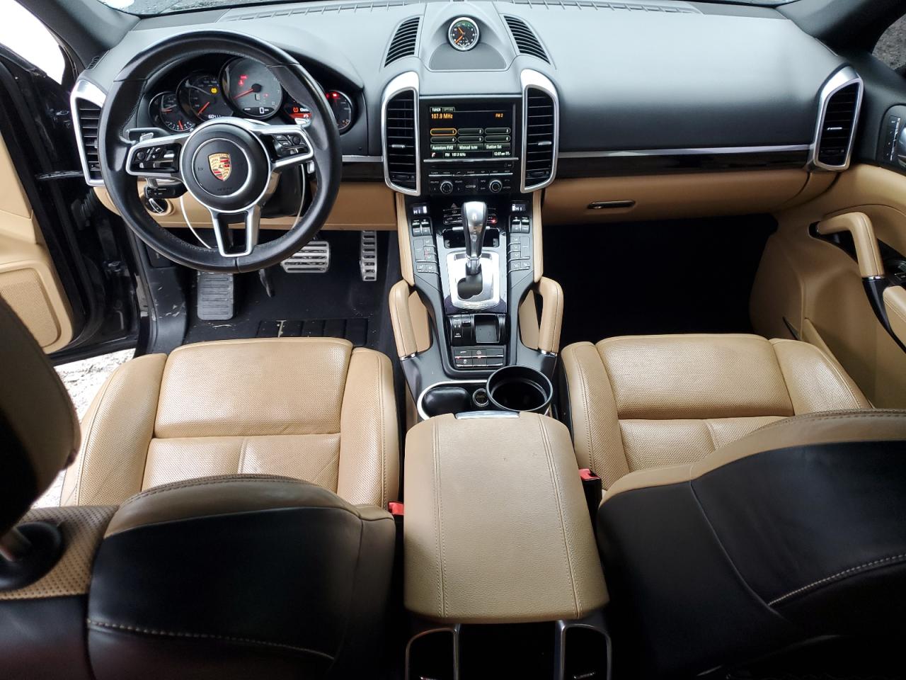 2015 Porsche Cayenne - Image 8