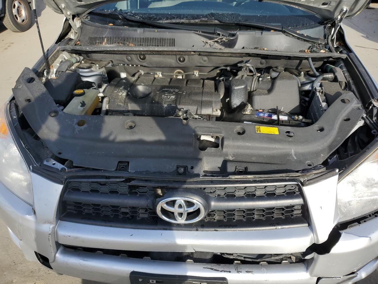 2012 Toyota RAV 4 - Image 11