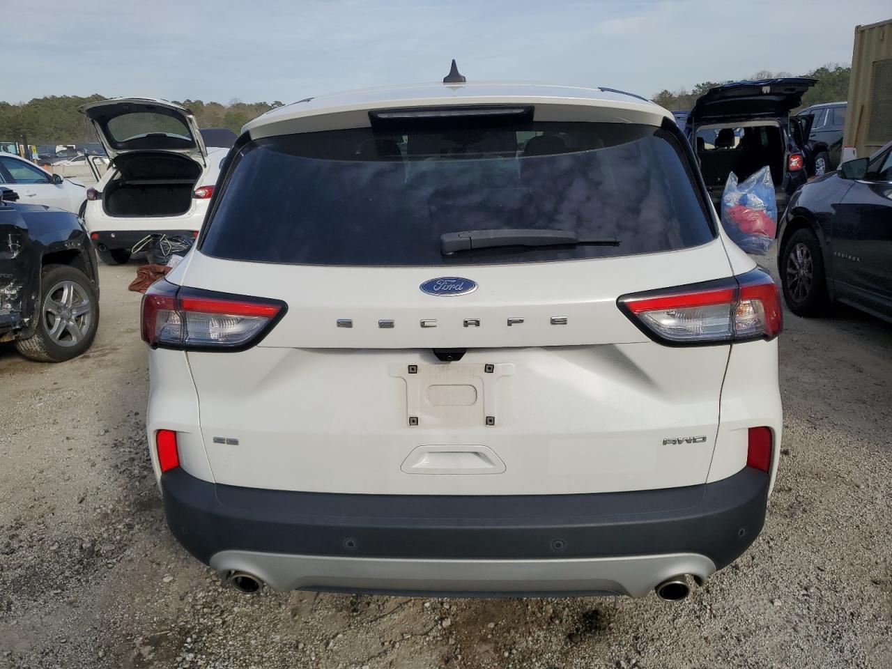 2022 Ford Escape - Image 6
