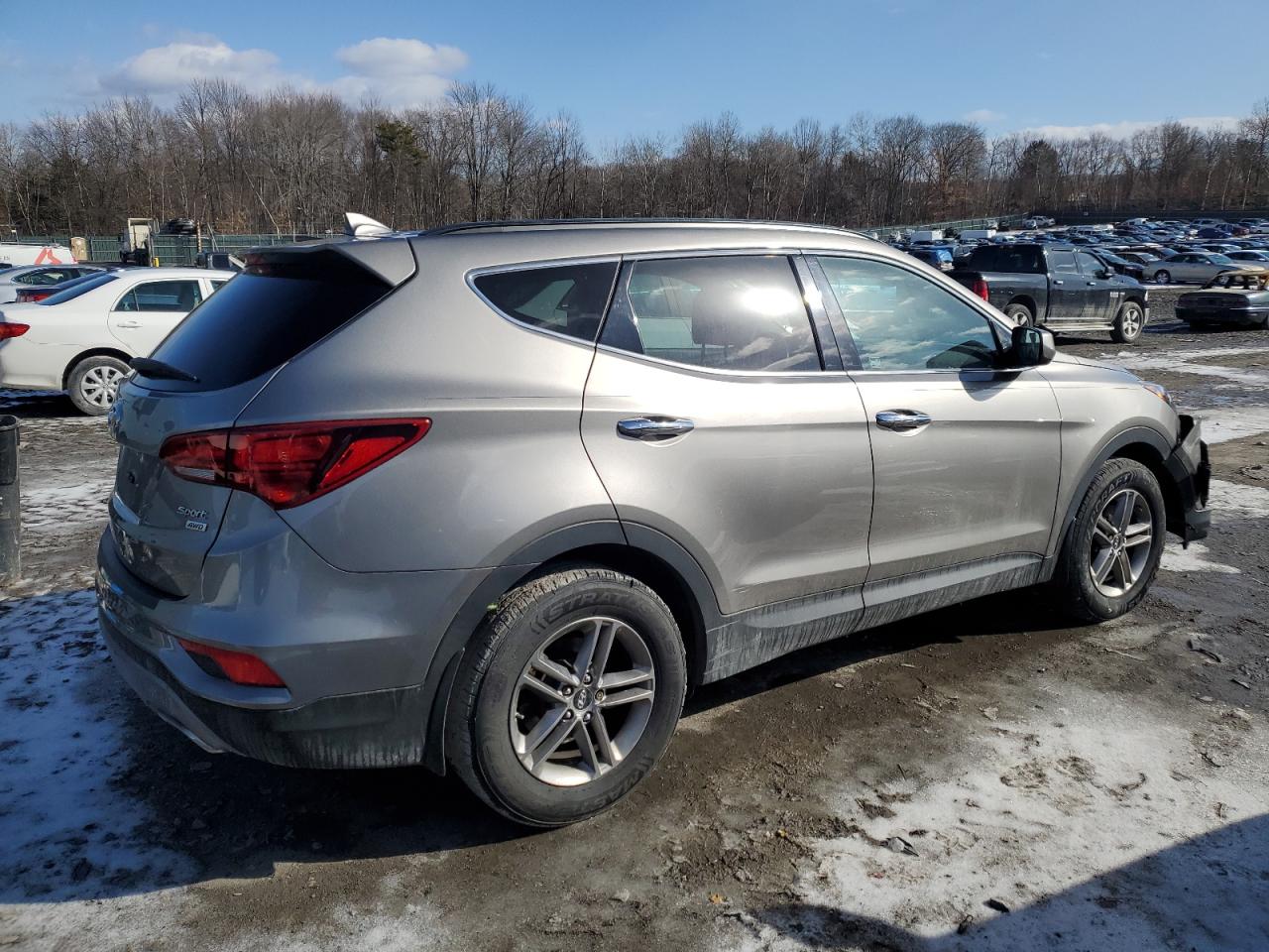 2017 Hyundai Santa Fe - Image 3