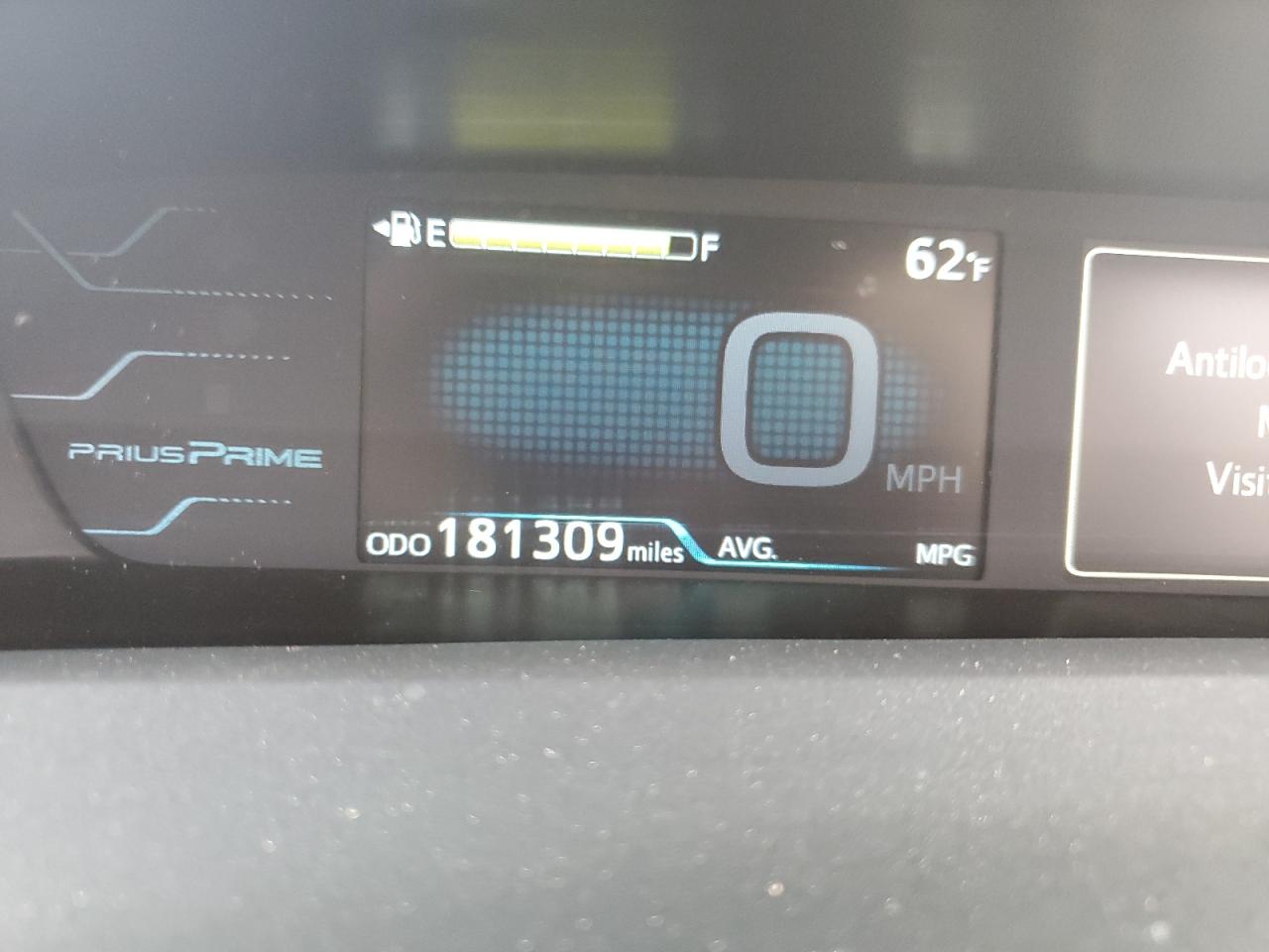 2019 Toyota Prius - Image 9