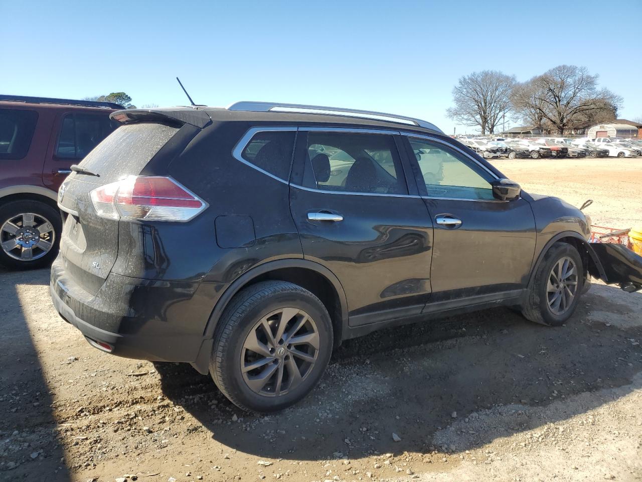 2016 Nissan Rogue - Image 3