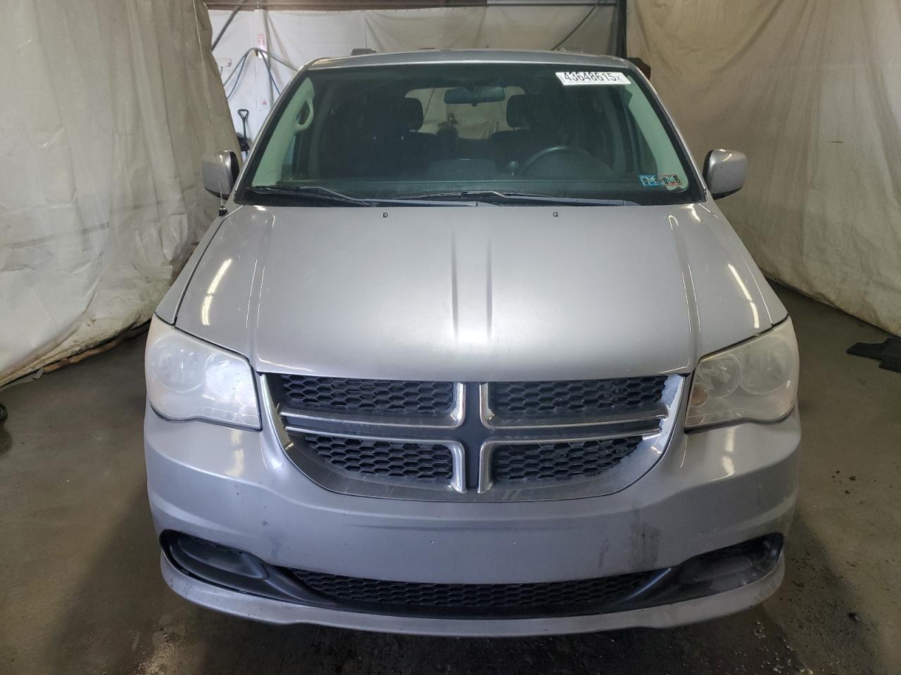 2014 Dodge Caravan - Image 5