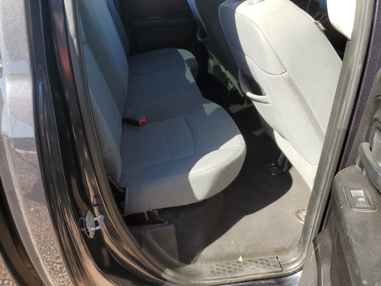 2013 RAM 1500 - Image 10