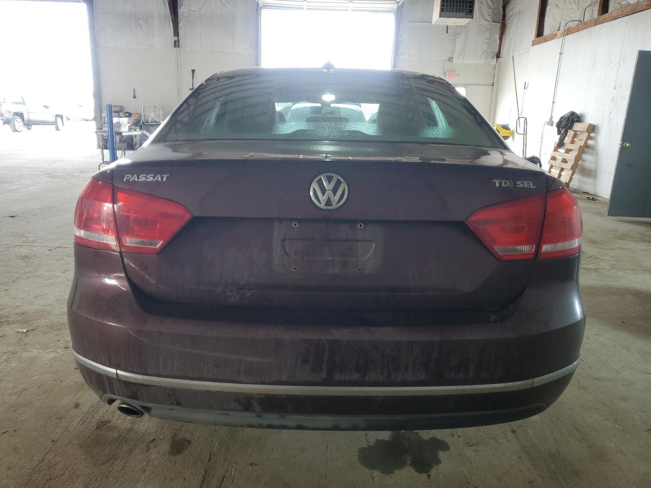2014 Volkswagen Passat - Image 6