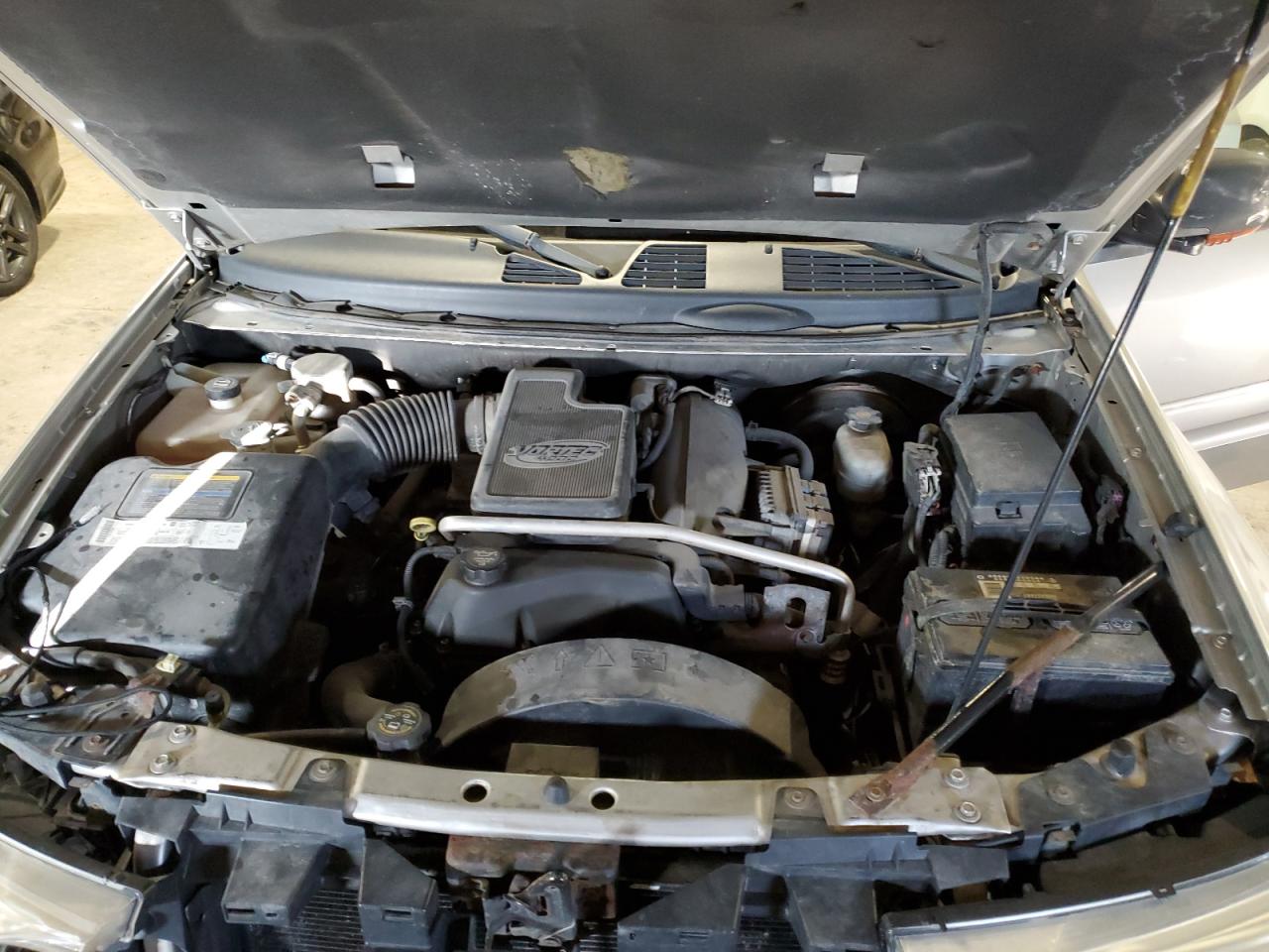 2004 Buick Rainer - Image 12