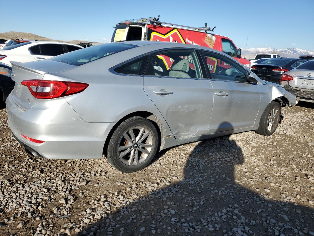 2016 Hyundai Sonata - Image 3