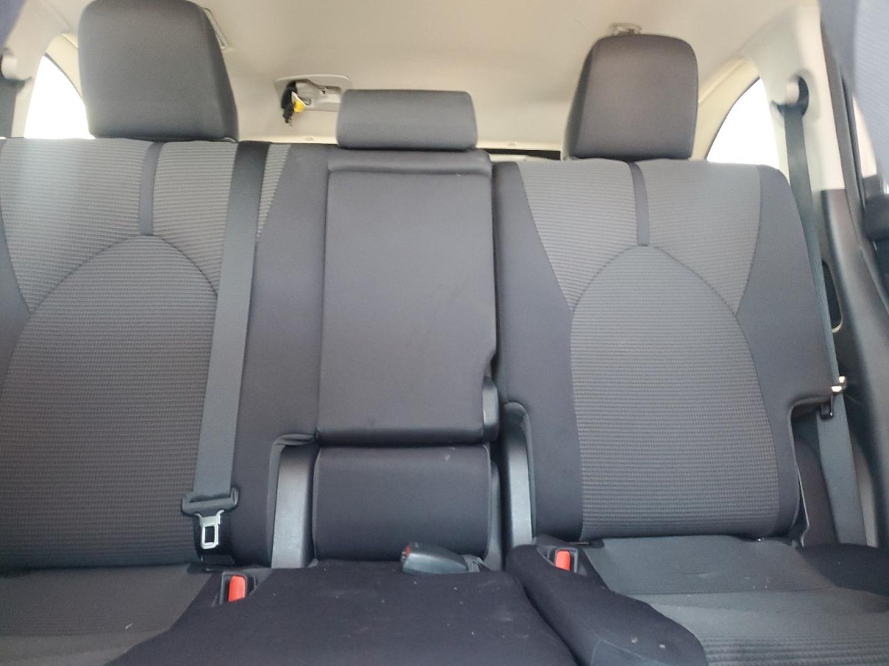 2021 Toyota Highlander - Image 10