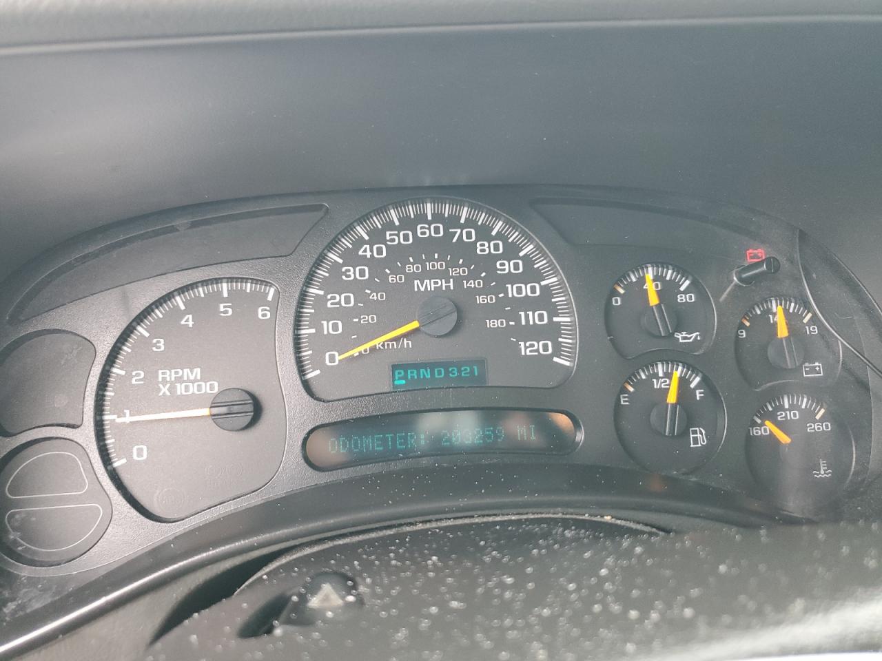 2005 GMC Sierra - Image 9