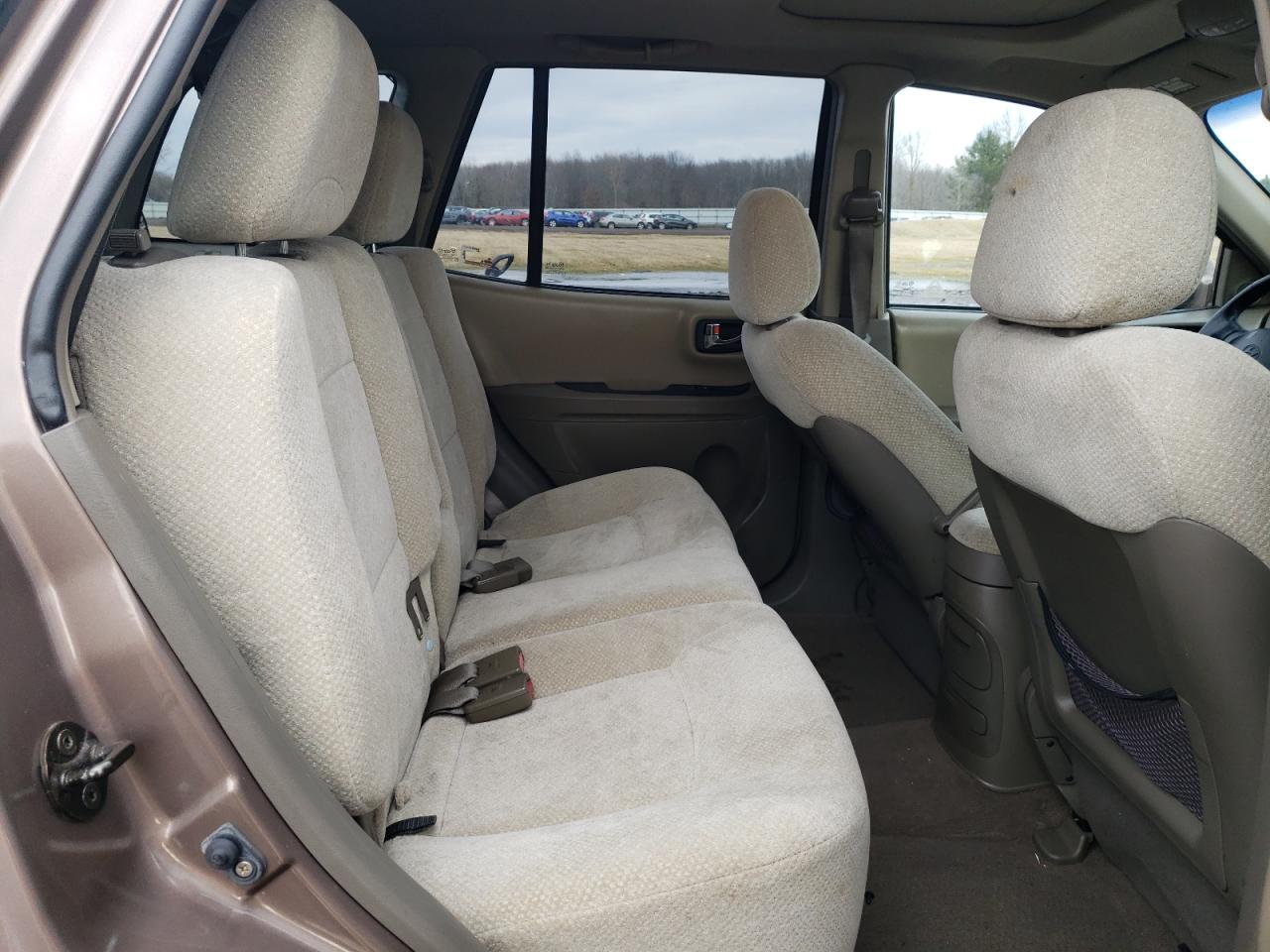 2005 Hyundai Santa Fe - Image 11