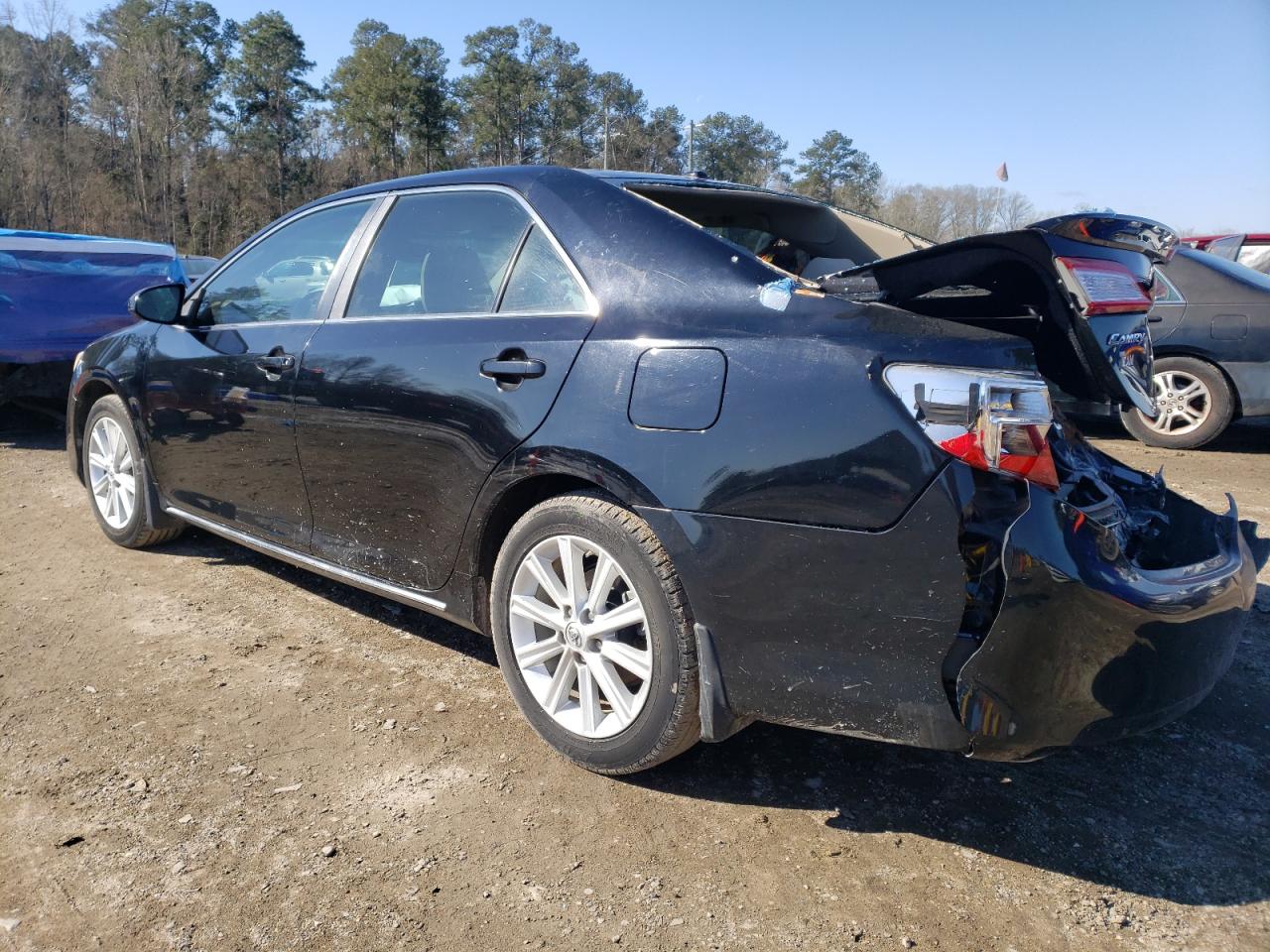2014 Toyota Camry - Image 2