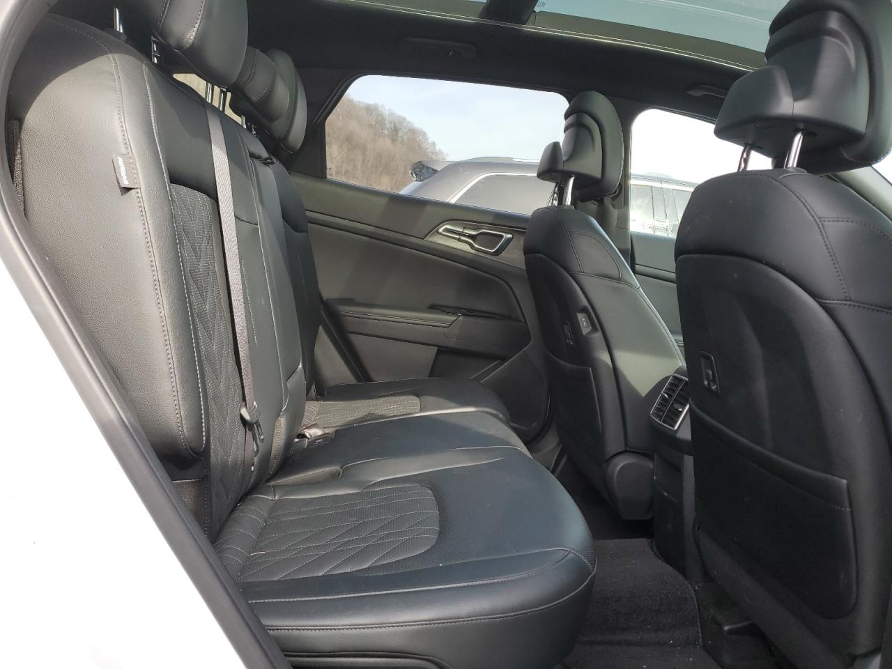 2024 Kia Sportage - Image 11