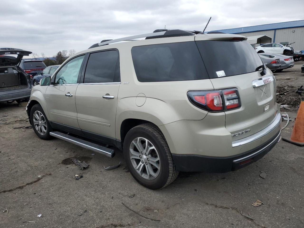 2015 GMC Acadia - Image 2